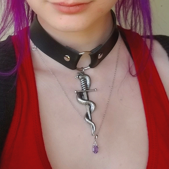 Dolls Kill backstabber choker - Picture 4 of 5